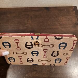 Etienne Aigner Vintage Signature Hard Wallet/Clutch